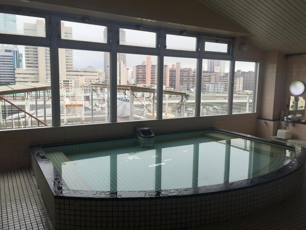Business Hotel Shinbashi Осака Екстериор снимка