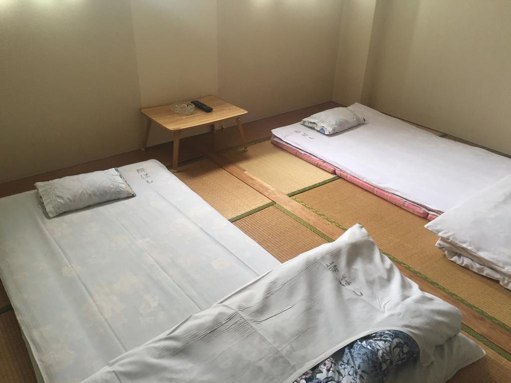 Business Hotel Shinbashi Осака Екстериор снимка