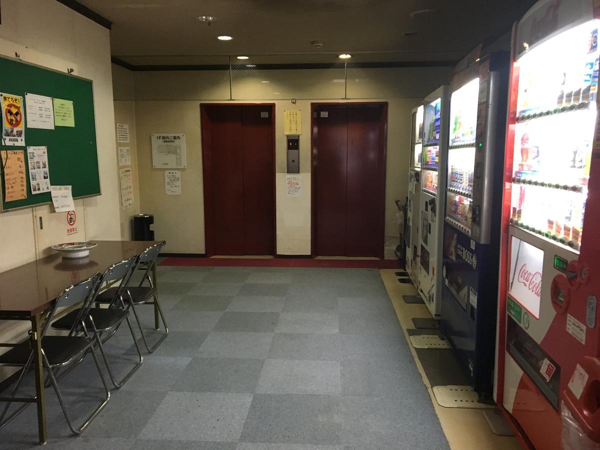 Business Hotel Shinbashi Осака Екстериор снимка